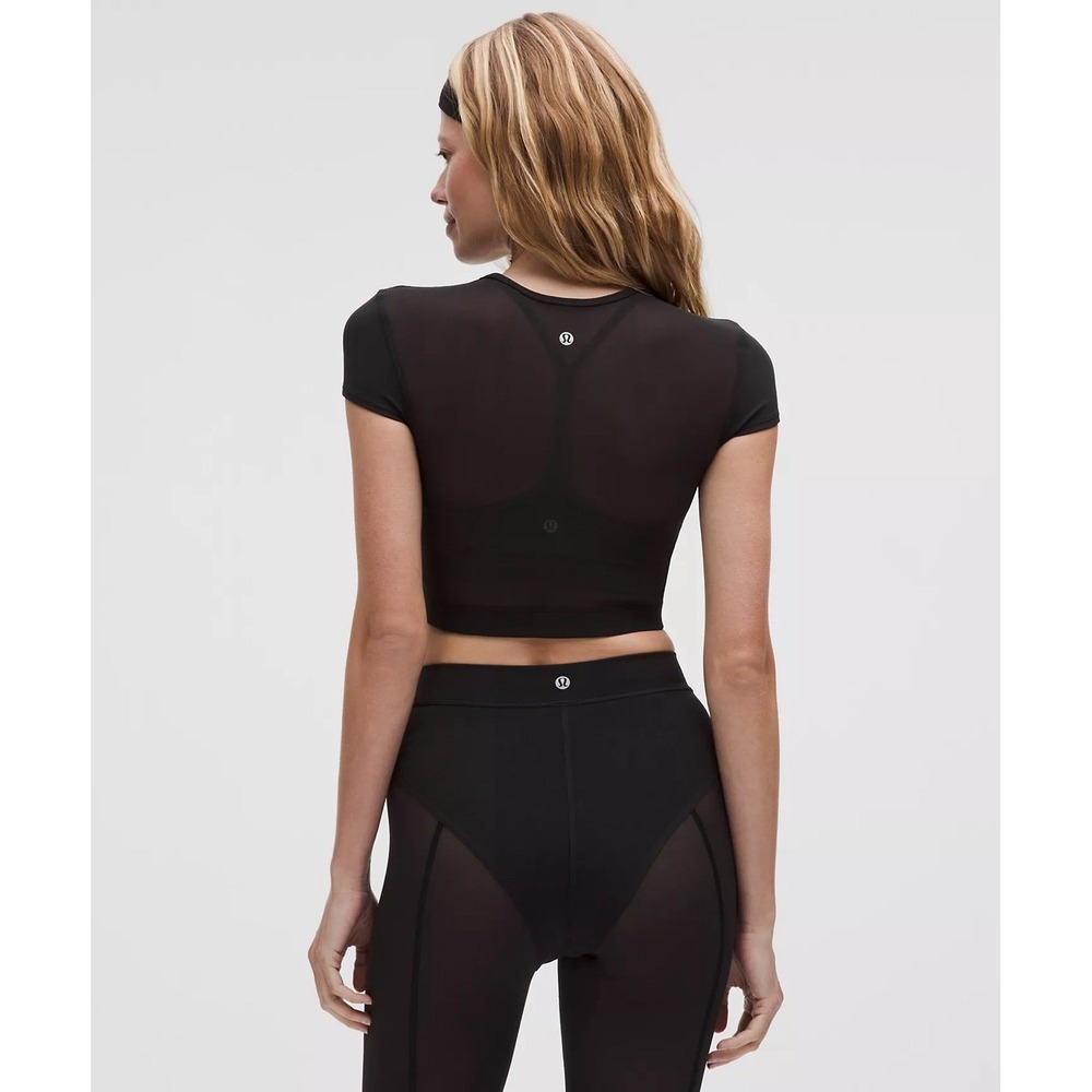 Lululemon Black Nulu Mesh-Back Baby Tee Cropped Athletic Workout Top. Sz L